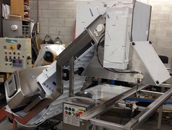 Metal detector line with reject 3 - Triopac